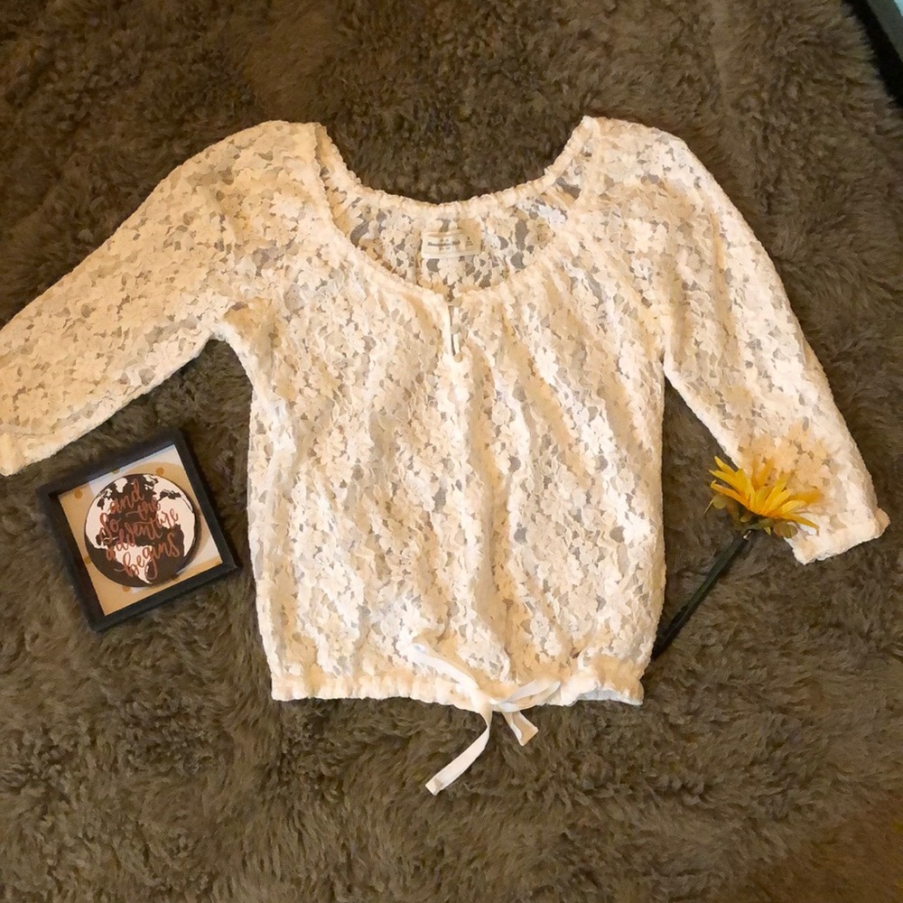 Lace 1/4 Length Shirt